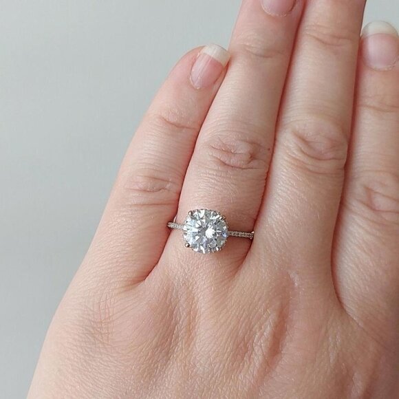 2.5 Carat Cubic Zircon Sterling Silver Engagement Ring - Picture 5 of 7